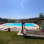 Le Paradis D 펜션 앙티브